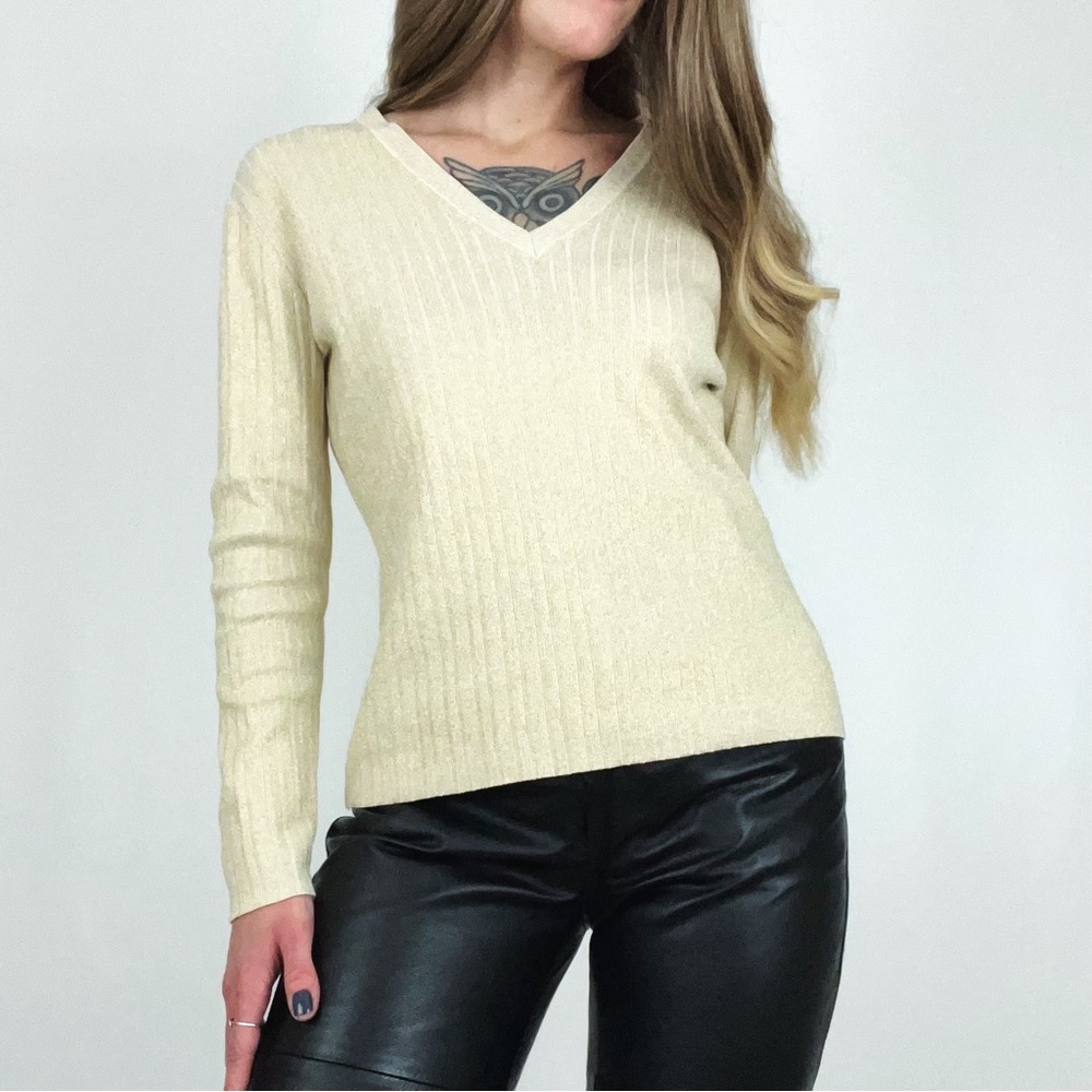V-Neck Silk-Blend Metallic Rib-Knit Top | Size 0 - Picture 6 of 9